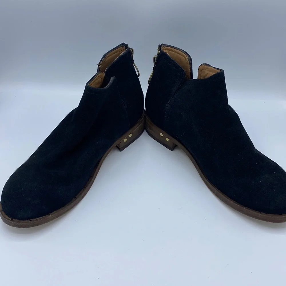 NWOB Beek  Falcon Suede Ankle Boots Size‎ 7